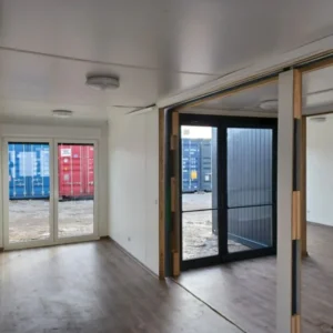 BUNGALOW CON INSTALACIONES SANITARIAS (50M2)