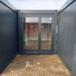 BUNGALOW CON INSTALACIONES SANITARIAS (50M2)