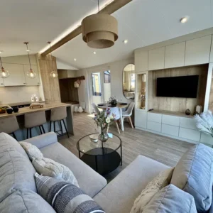 CASA EMERALD 12X4 MT