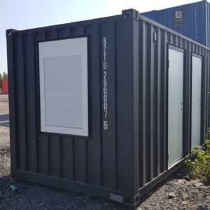 Contenedor acondicionado de 20 pies con dos ventanas y dos puertas