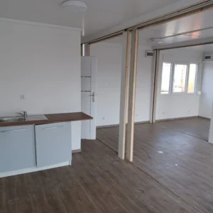 BUNGALOW CON INSTALACIONES SANITARIAS (50M2)