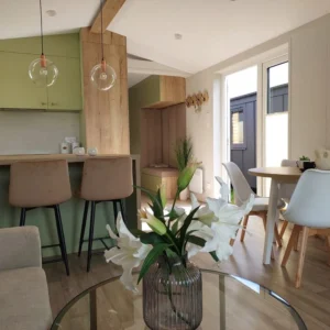 CASA BERYL SHADOW TURNER MALTA DE ROBLE