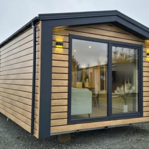 CASA EMERALD 12X4 MT