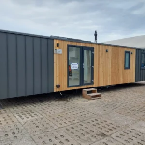 CASA MÓVIL “LUJO Y PRESTIGIO” 12,05X4,0 MT